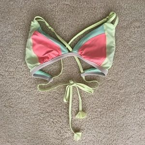 Lululemon bikini top size 4